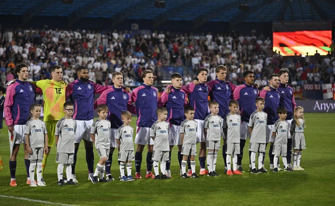 Nemška nogometna reprezentanca se je po zelo napeti tekmi z Italijo uvrstila v polfinale EP za reprezentance do 21 let. FOTO: Radovan Stoklasa/Reuters