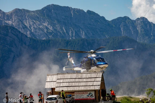 Reševanje na Vršiču FOTO: Mirko Kunšič