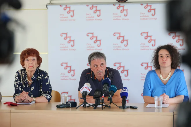 V ZSSS od lokalnih in državnih politikov pričakujejo, da bodo poskrbeli, da se bo zakon začel čim prej tudi izvajati. FOTO: Črt Piksi/Delo