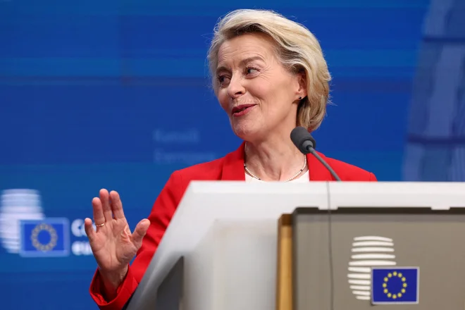 Sredi julija bo predsednica komisije Ursula von der Leyen predstavila predlog večletnega finančnega okvira 2028–2034. FOTO: Yves Herman/Reuters