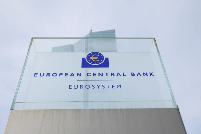Evropska centralna banka naj bi obrestne mere znižala na 1,5 odstotka. FOTO: Heiko Becker/Reuters