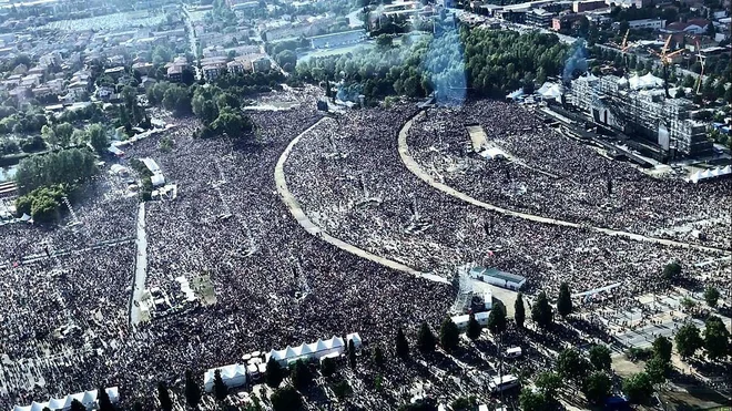 Za koncert Vasca Rossija, ki sodi med najpopularnejše italijanske glasbene zvezdnike, je bilo leta 2017 prodanih več kot 225.000 vstopnic. FOTO: wikipedija