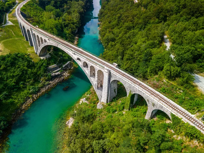 Do incidenta je prišlo v Solkanu. FOTO: Shutterstock