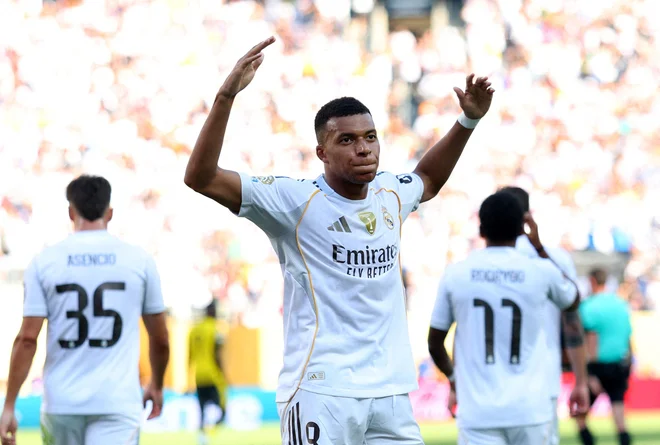 Kylian Mbappé se je vrnil po trebušnih težavah. FOTO: Mike Segar /Reuters
