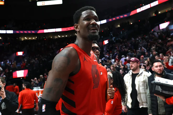 Deandre Ayton se je Jezernikom pridružil v začetku julija. FOTO: Jaime Valdez Usa Today Sports Via Reuters Con