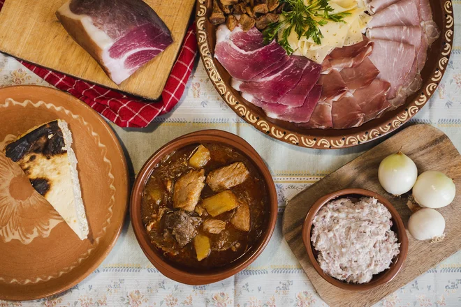 Kdor je lačen gastronomskih užitkov, v Pomurju pride na svoj račun. FOTO: Jure Banfi