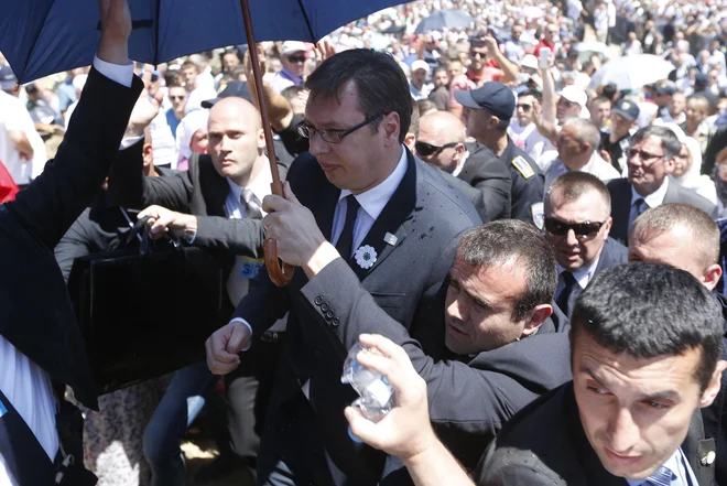 Glavni del njegovega nastopa je bil povezan z deseto obletnico genocida v Srebrenici. FOTO: Tomi Lombar/Delo