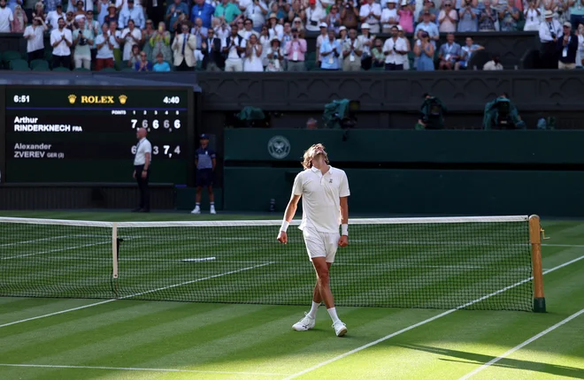 Zverev je v Wimbledonu hitro končal z nastopi. Foto: Reuters