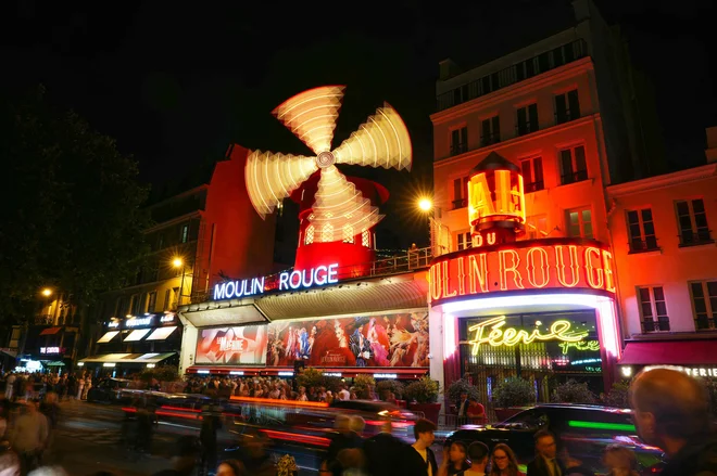 Pariz praznuje. FOTO: Dimitar Dilkoff/AFP