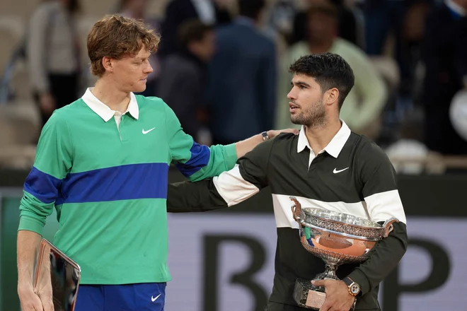 Jannik Sinner in Carlos Alcaraz se bosta znova srečala v finalu. FOTO: Susan Mullane/Reuters