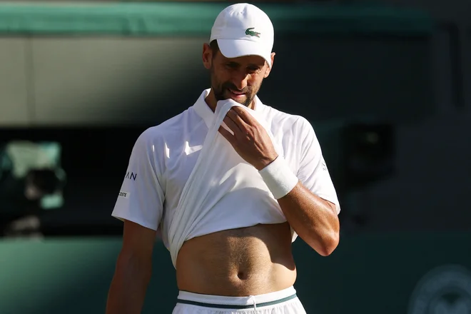 Novak Đoković ni imel pravih odgovorov. FOTO: Toby Melville/ Reuters