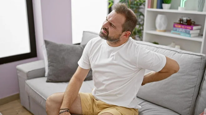 Schmorlova hernija je posebna vrsta hernije, ki zaradi svoje asimptomatičnosti povzroča najmanj težav. FOTO: Medicofit