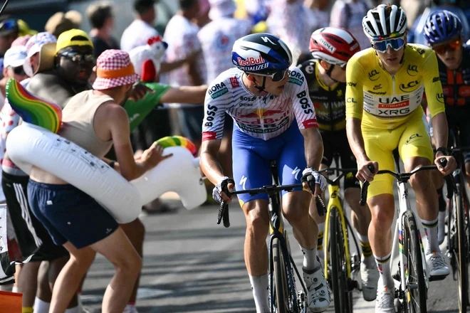 Florian Lipowitz tako kot Roglič stopnjuje formo. FOTO: Marco Bertorello/AFP