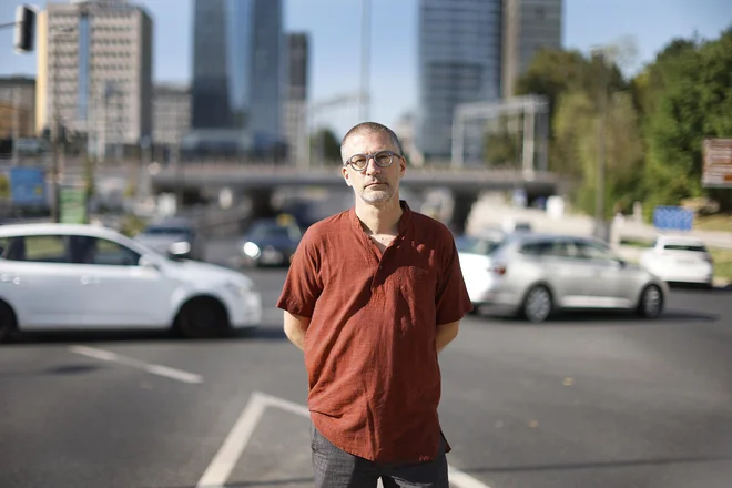 Profesor na novogoriški univerzi in dekan njene fakultete za znanosti o okolju ni samo akademik, ampak svoje znanje rad uporablja tudi v praksi. FOTO: Leon Vidic/Delo