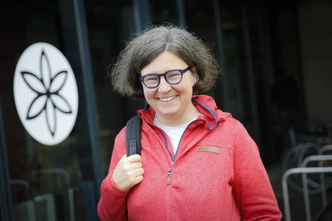 Dr. Barbara Rajgelj, docentka za civilno in gospodarsko pravo na Fakulteti za družbene vede in soustanoviteljica Pravne mreže za varstvo demokracije.

FOTO: Jože Suhadolnik