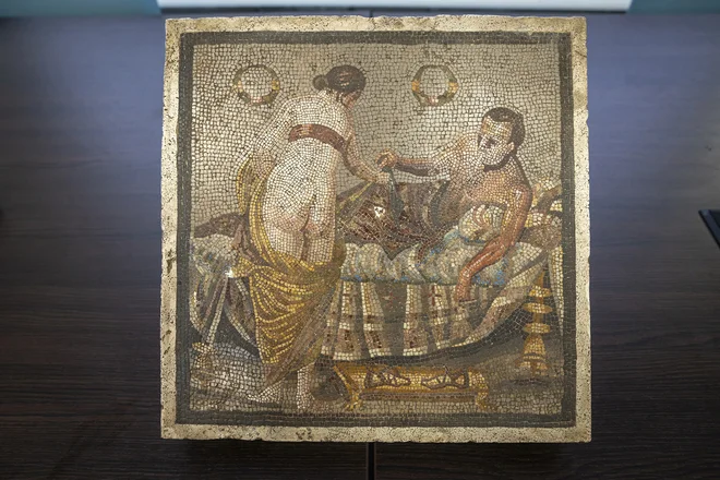 Mozaik je nastal med zadnjim stoletjem pred našim štetjem in prvim stoletjem našega štetja. FOTO: Pompeii Archeological Park Via Reuters