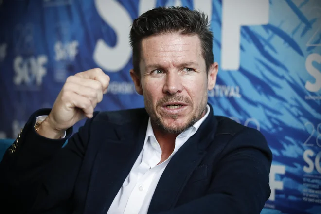 Felix Baumgartner, padalec in večkratni rekorder, ki je opravil skok s padalom z višine 39.045 metrov, v Portorožu, leta 2019. FOTO: Uroš Hočevar/Delo