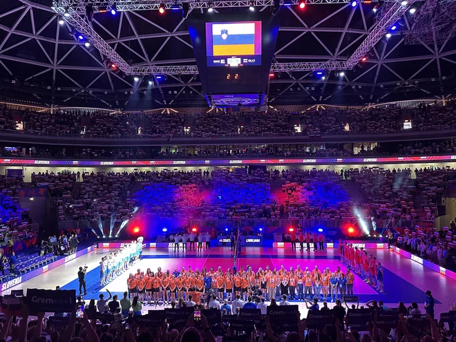 Znova vrhunsko vzdušje v Stožicah. FOTO: N. Gr.