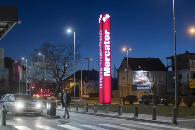 Fortenova, ki je lastnica Mercatorja, naj bi kmalu zaključila refinanciranje slabe milijarde evrov dolga. Foto Jure Eržen