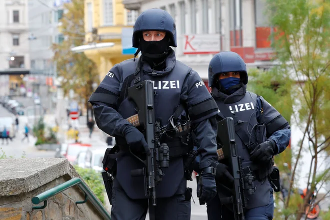 Ko so skušali identificirati okoli 60 udeležencev tabora, naj bi naleteli na odpor. Fotografija je simbolična. FOTO: Leonhard Foeger/Reuters