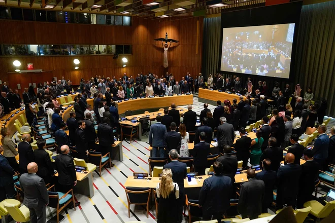 Konferenca, ki ji sopredsedujeta Francija in Savdska Arabija, je na sedež Organizacije Združenih narodov privabila visoke predstavnike na desetine vlad. FOTO: Timothy A. Claryž/Afp