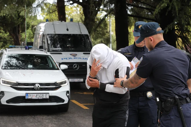 Tako se je pred kamerami skrival agresivni Denis Vojniković. FOTO: Goran Šebelić/Cropix