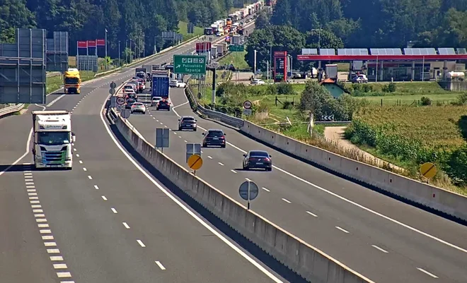 Prometna nesreča FOTO: Promet.si
