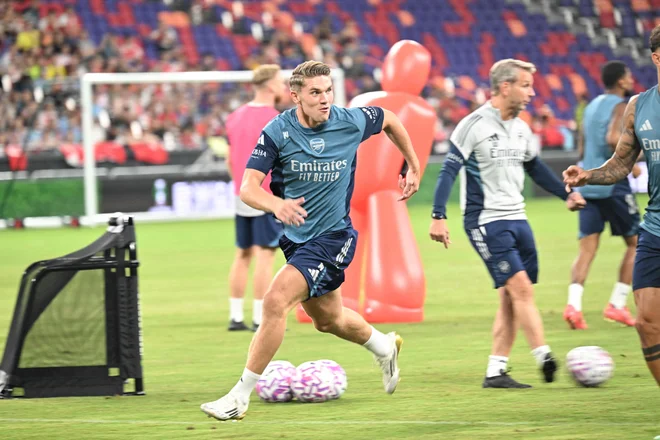 V četrtek, 31. julija, v Hong Kongu čaka Arsenal dvoboj z londonskimi rivali. FOTO: Peter Parks/AFP