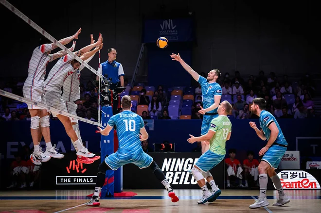 Tonček Štern je bil s 16 točkami najboljši v slovenski reprezentanci. FOTO: VNL