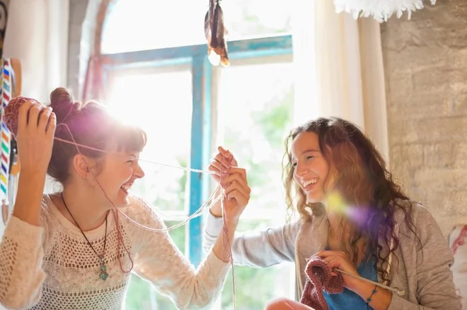 Kam so šli vsi srečni ljudje? Kupovat srečo! Paradoks, ki to že dolgo ni več. FOTO: Shutterstock