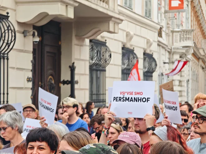 Protest na Dunaju. FOTO: Petar Rosandić