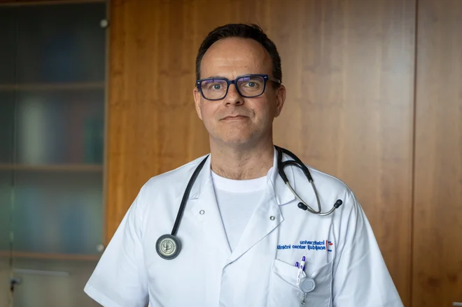 Eden pomembnejših vidikov nacionalnih programov je tudi sprotno spremljanje oskrbe in izidov zdravljenj, pravi prof. dr. Borut Jug. FOTO: Voranc Vogel/Delo