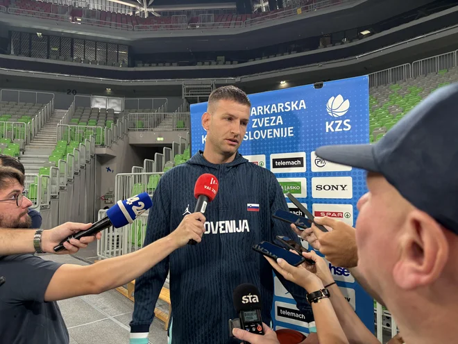 Alen Omić je takoj sprejel vabilo slovenskega selektorja Aleksandra Sekulića. FOTO; Matic Rupnik