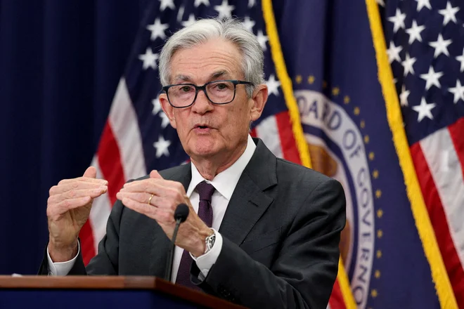 Med tistimi, ki jih hoče odstreliti Trump, jer tudi predsednik Fed Jerome Powell. FOTO: Jonathan Ernst/Reuters