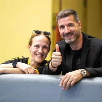 Roman Pungartnik (ob njem sekretarka Tanija Rednak) je bil dve leti direktor. FOTO: RK Gorenje