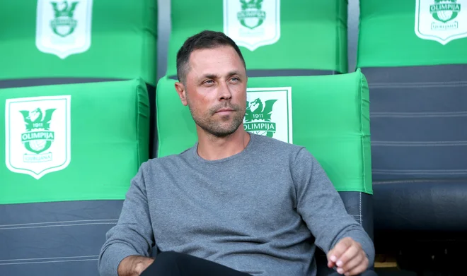 Ivica Senzen je bil prvič v vlogi trenerja Olimpije. FOTO: Blaž Samec/Delo