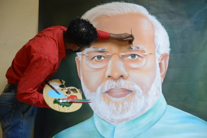 Če bo premier Modi privolil v ameriški ultimat, bo težko obdržal svojo avtoriteto in politično integriteto državnika, ki želi postati vodja »globalnega juga«. FOTO: Narinder Nanu/AFP