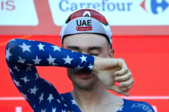 Brandon McNulty se je veselil zmage. FOTO: Miguel Riopa/AFP