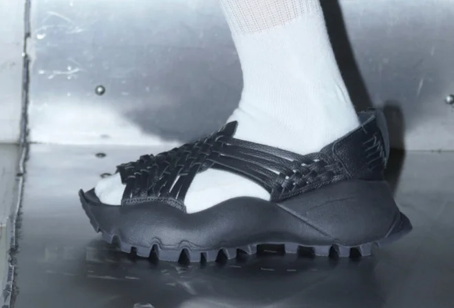 Tako je natikač mehiških domorodcev za Adidas ukradel ameriški oblikovalec z deloma mehiškimi koreninami. FOTO: Vman/instagram