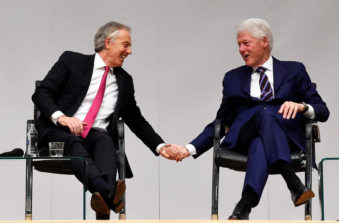 Politika liberalne levice, ki sta jo v preteklosti poosebljala Tony Blair in Bill Clinton, se osredotoča na »realistične« in pragmatične rešitve. FOTO: Clodagh Kilcoyne/Reuters