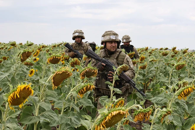 Za ukrajinske branilce, ki jih pesti zlasti pomanjkanje vojakov, prihajajo s fronte zelo slabe novice. FOTO: Ukrajinska vojska/Reuters